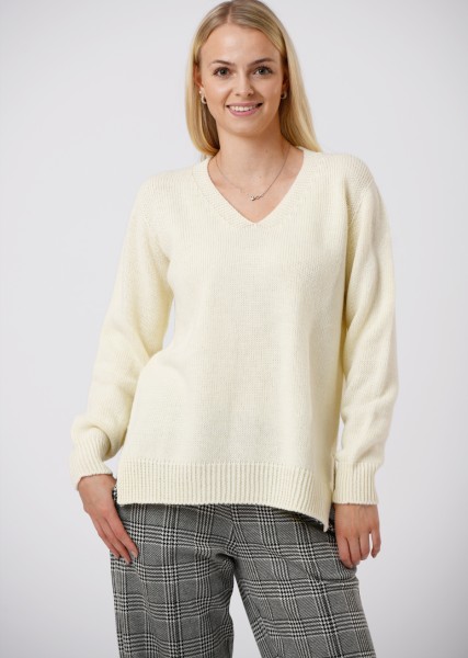 V-Pullover in ecru